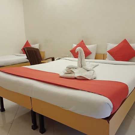 Hotel Wayfare Shirdi Zewnętrze zdjęcie