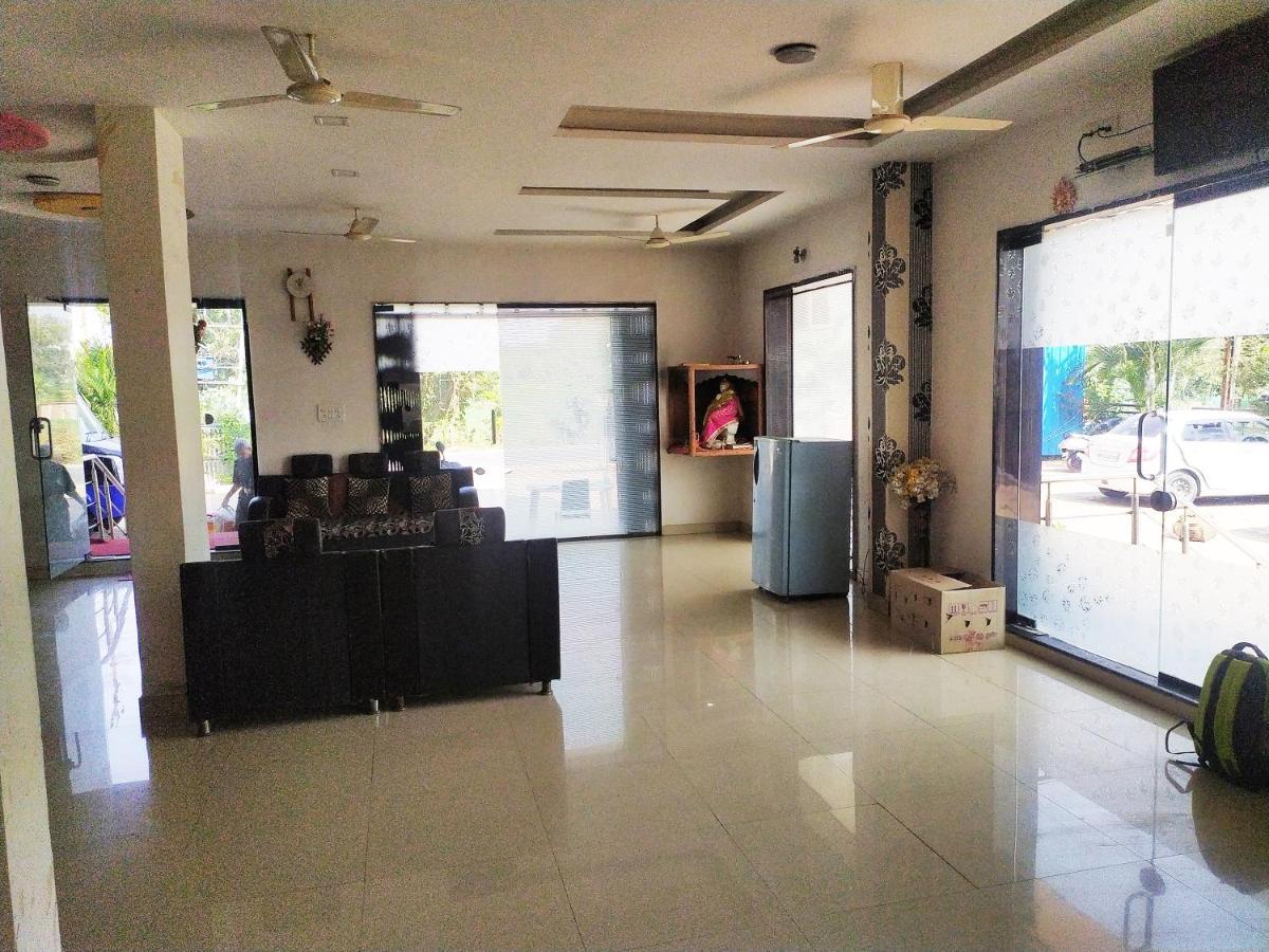 Hotel Wayfare Shirdi Zewnętrze zdjęcie
