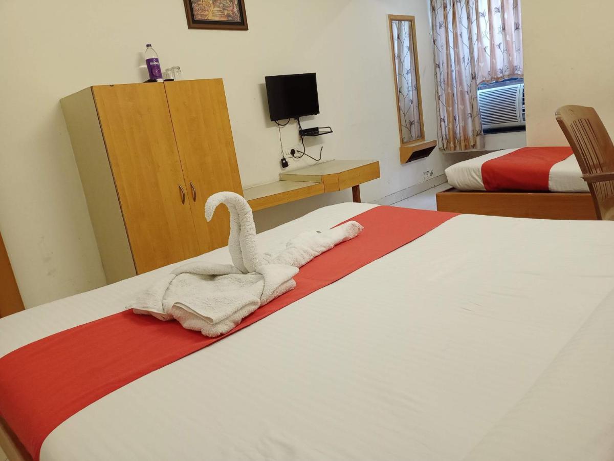 Hotel Wayfare Shirdi Zewnętrze zdjęcie