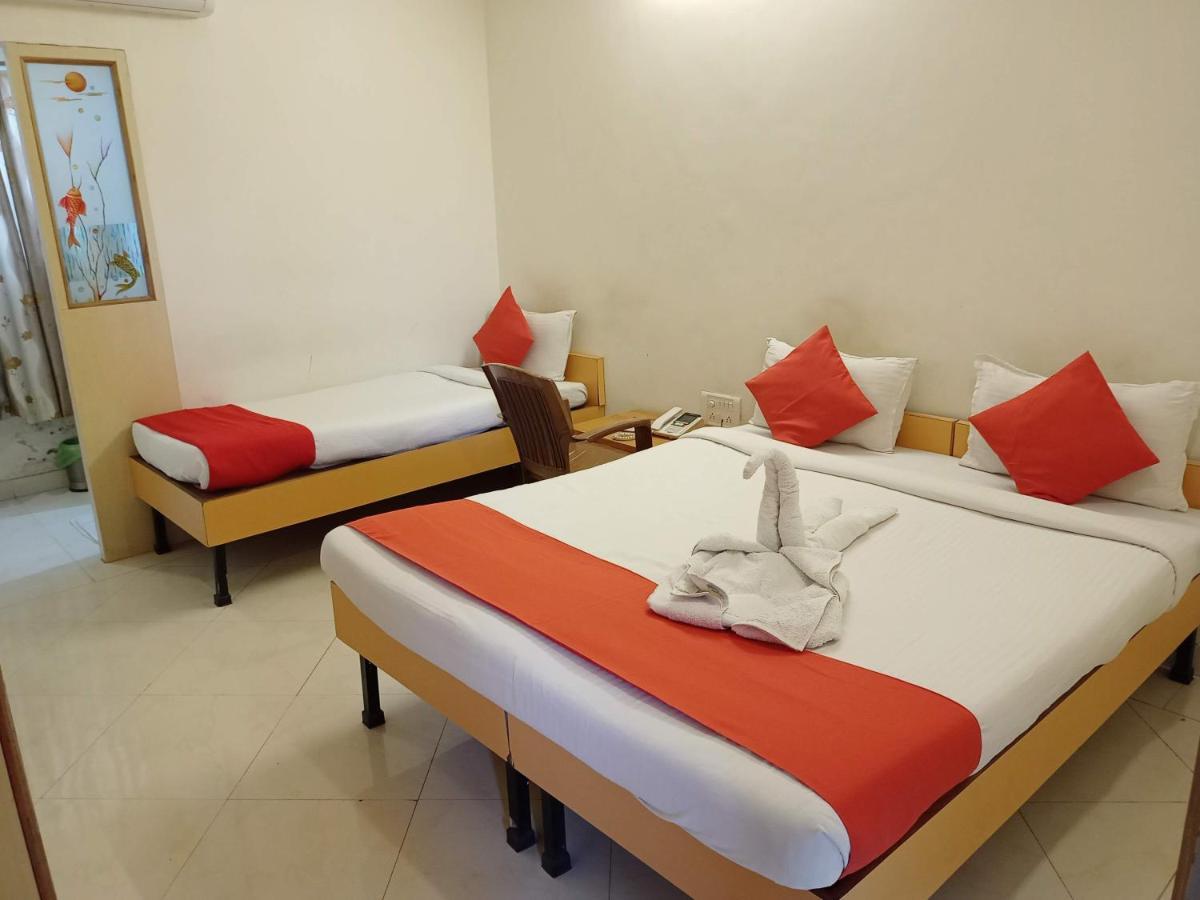 Hotel Wayfare Shirdi Zewnętrze zdjęcie