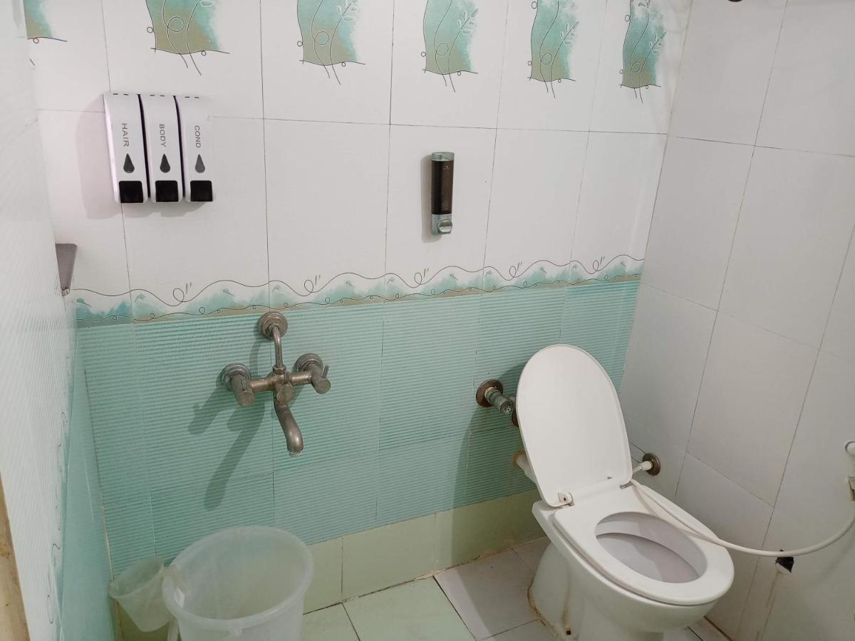 Hotel Wayfare Shirdi Zewnętrze zdjęcie