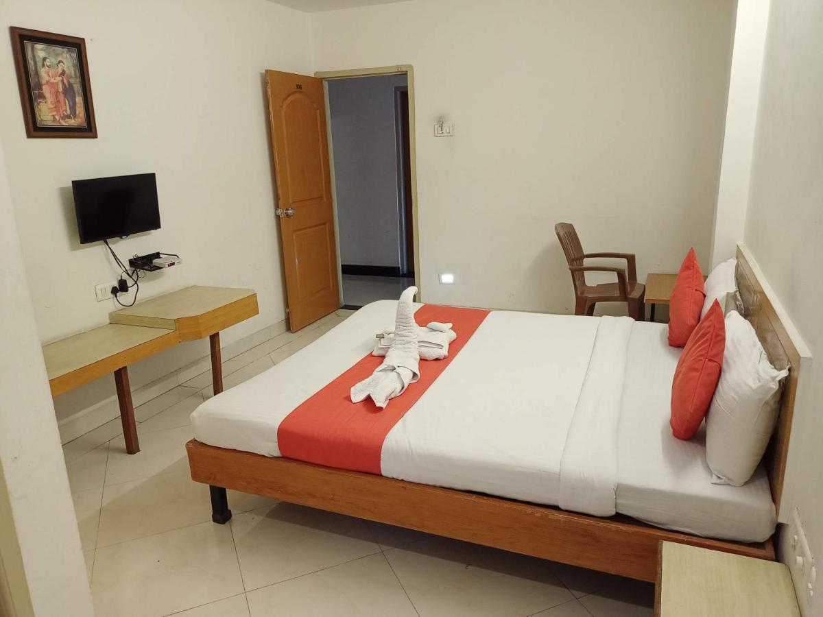 Hotel Wayfare Shirdi Zewnętrze zdjęcie
